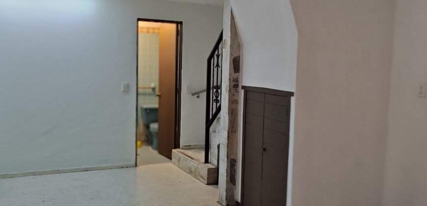 CASA EN VENTA EN JARDINES ALCALDE – GUADALAJARA