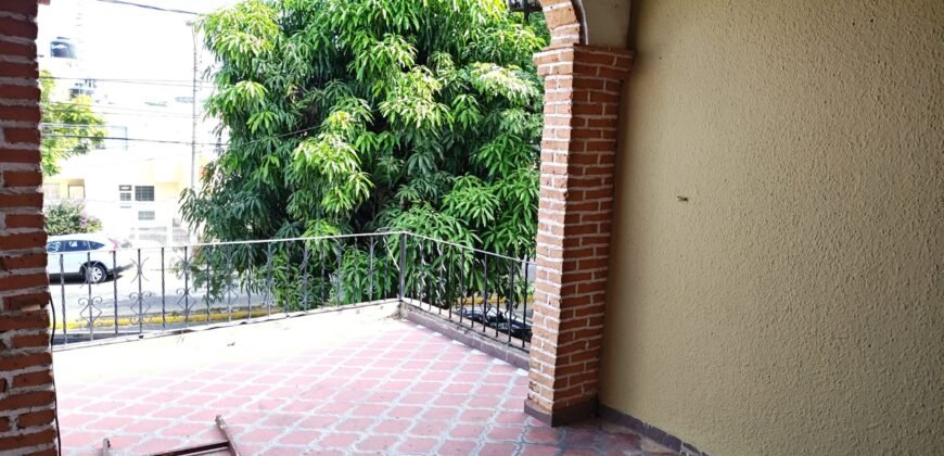 CASA EN VENTA EN JARDINES ALCALDE – GUADALAJARA