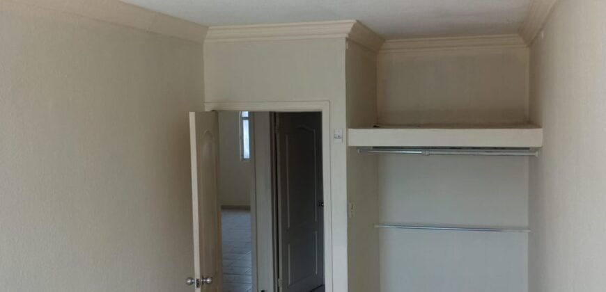 SE VENDE AMPLIA CASA EN MEXICALLI (Fracc. Quinta del Rey)