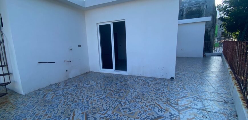 🏡 Casa en venta de 118.67 mt2 construidos!!! Céntrica, en Callejón Rullan Ferrer Casa 2, casi esq. Mina, Col. Mayito, Vhsa., Tab. por $1,749,000!!