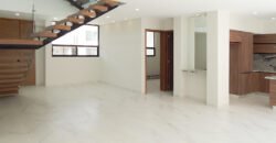 Hermosa Casa Nueva en Arbolada Bosques de Santa Anita, Tlajomulco. 236 Mts.