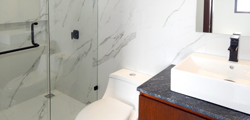 Casa Nueva en Punto Sur Elite, Tlajomulco. 306 Mts.