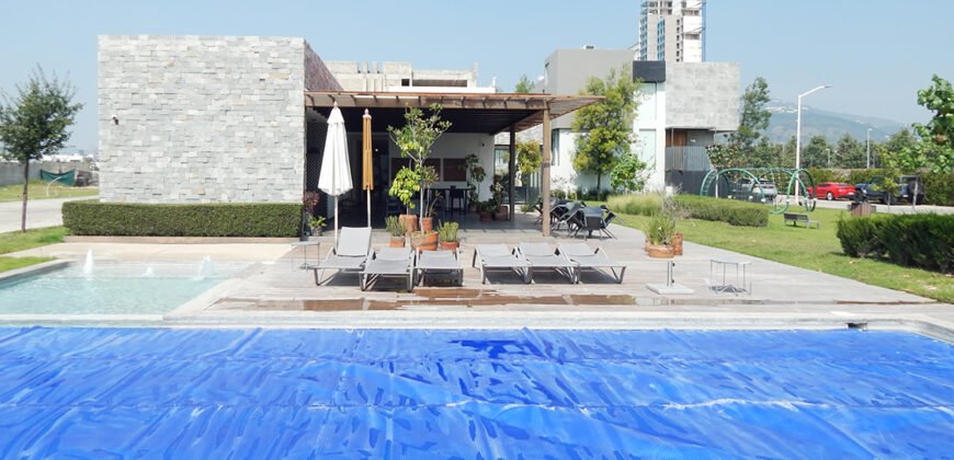 Casa Nueva en Punto Sur Elite, Tlajomulco. 306 Mts.