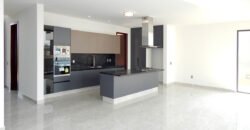 Casa Nueva en Punto Sur Elite, Tlajomulco. 306 Mts.