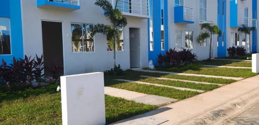 CASAS Y DEPARTAMENTOS ARA