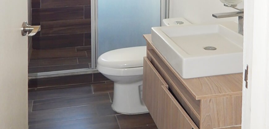 Casa en Venta en ADAMAR Residencial, Tlajomulco. 93 Mts.