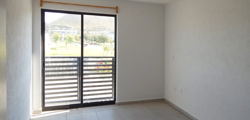 Casa en Venta en ADAMAR Residencial, Tlajomulco. 93 Mts.