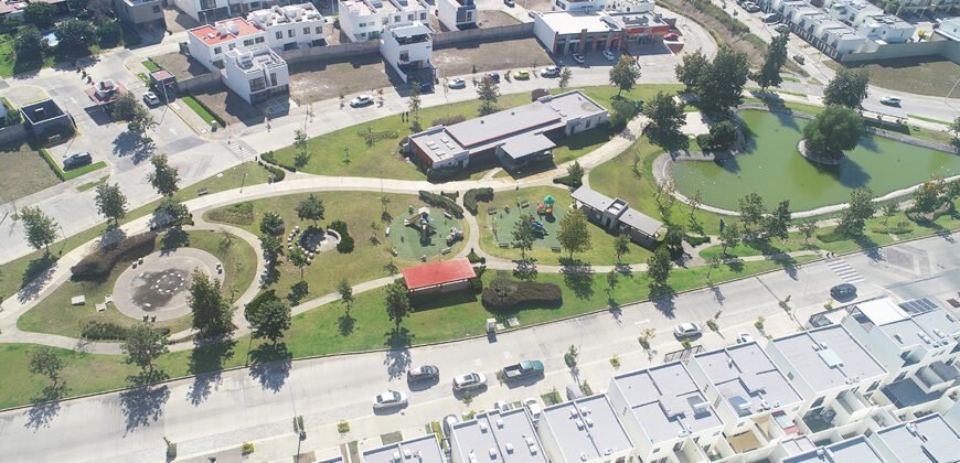 Casa en Venta en ADAMAR Residencial, Tlajomulco. 93 Mts.