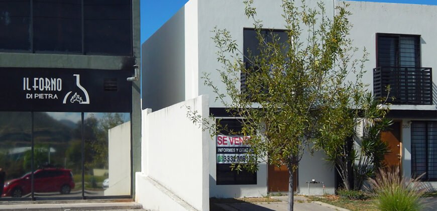 Casa en Venta en ADAMAR Residencial, Tlajomulco. 93 Mts.