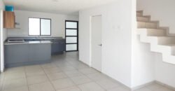 Casa en Venta en ADAMAR Residencial, Tlajomulco. 93 Mts.