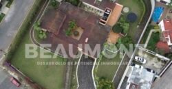 CASA PREMIUM EN VENTA| UBICACION CENTRICA PRIVILEGIADA