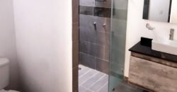 Casa con Doble Altura y Estupendos Acabados en Coto Privado de solo 14 casas – Zapopan Sur, Col. La Florida