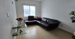 Casa de 3 recámaras + sala de tv, ubicada a sólo 1 cuadra de Plaza Las Américas