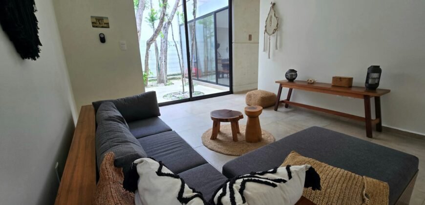 Casa amueblada 3 recámaras en renta con alberca privada en Senderos Sur