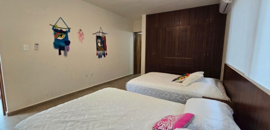 Casa amueblada 3 recámaras en renta con alberca privada en Senderos Sur