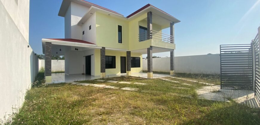 🏡 Casa nueva en venta de 180 mt2 construidos!!! A super precio!! 💰 $2,475,000 MXN 📍 Lomitas, Nacajuca, Tabasco (Calle E. Zapata)