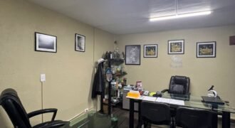 BODEGA EN RENTA. Zona céntrica. LA GREMIAL