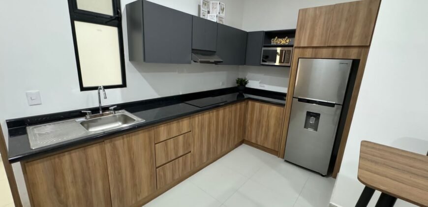 RENTA AMUEBLADO: EJECUTIVOS, DEPARTAMENTO AL NORTE DE LA CIUDAD