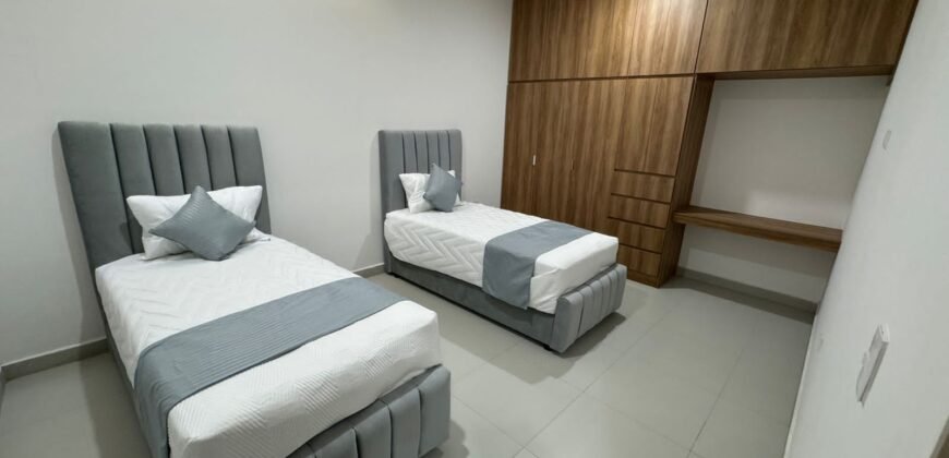 RENTA AMUEBLADO: EJECUTIVOS, DEPARTAMENTO AL NORTE DE LA CIUDAD