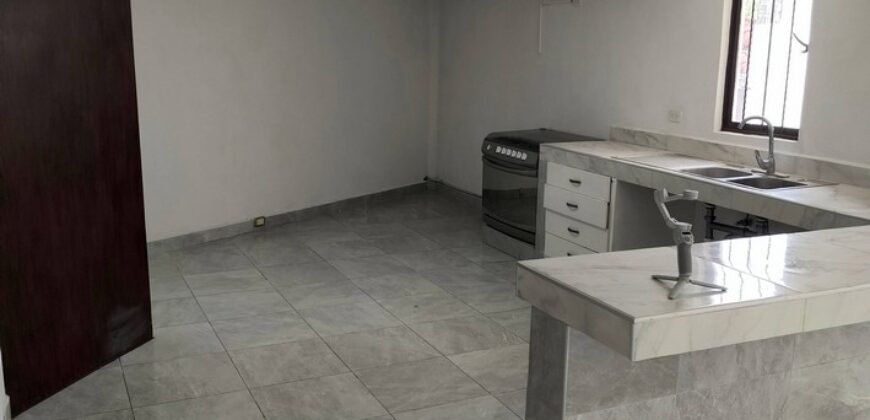 Casa Dúplex planta baja en Renta, cerca de Calzada Zavaleta, Colonia Santa Cruz Buena Vista en Puebla.