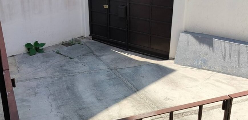 Casa Dúplex planta baja en Renta, cerca de Calzada Zavaleta, Colonia Santa Cruz Buena Vista en Puebla.