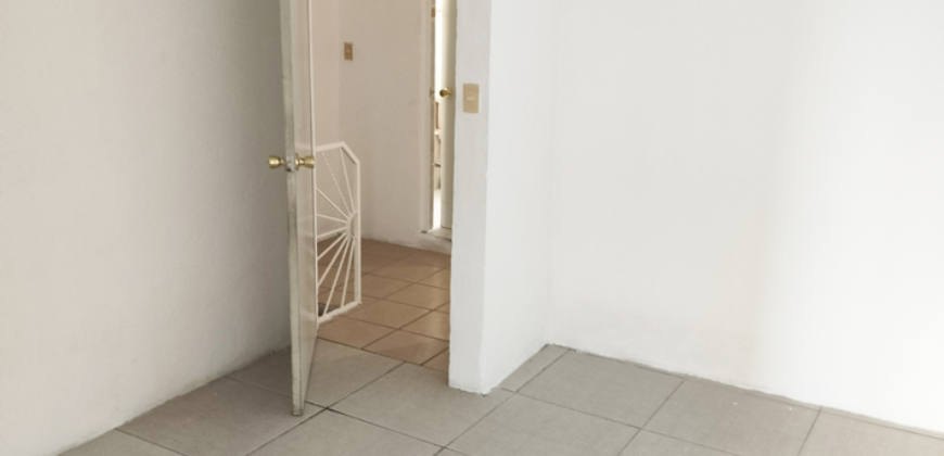 Vendo Casa 3 recámaras una en Planta Baja Real Campestre en Bosques de San Sebastián En Puebla, Pue.