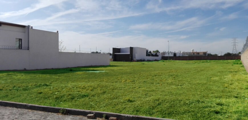 Terrenos en Venta Fracc Santa Cruz Guadalupe por Recta a Cholula, Puebla