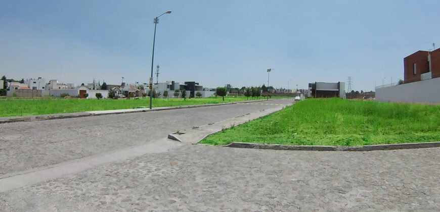 Terrenos en Venta Fracc Santa Cruz Guadalupe por Recta a Cholula, Puebla