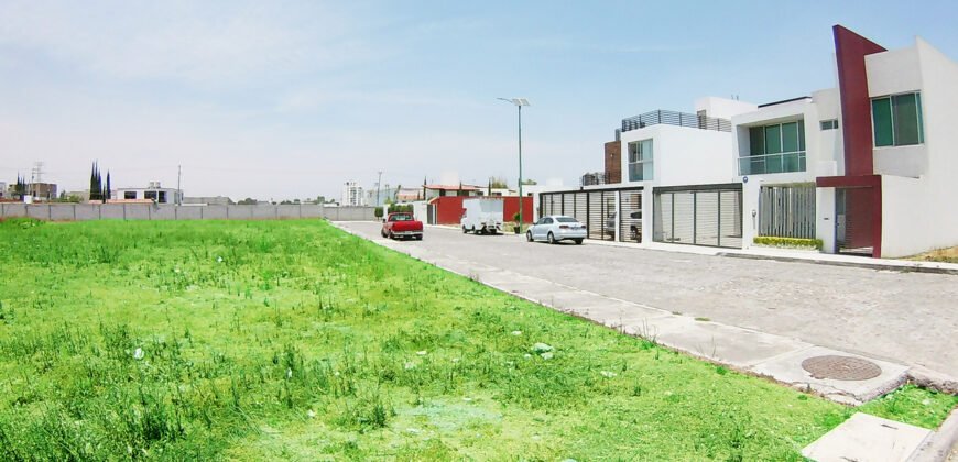 Terrenos en Venta Fracc Santa Cruz Guadalupe por Recta a Cholula, Puebla