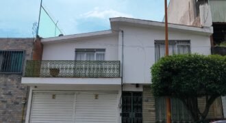 Vendo Casa con Alberca en Col. Ladrillera de Benítez en Puebla, Pue.