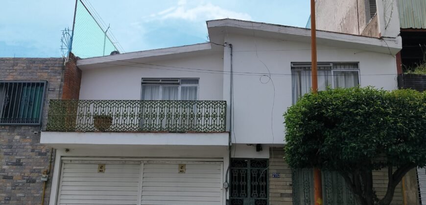 Vendo Casa con Alberca en Col. Ladrillera de Benítez en Puebla, Pue.
