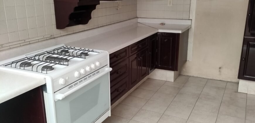 Vendo Casa con Alberca en Col. Ladrillera de Benítez en Puebla, Pue.