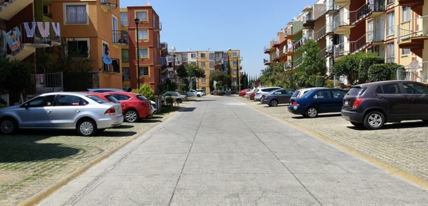 Vendo departamento Segundo Nivel en Misiones de San Francisco Secc 9 (Oxxo del Maguey) Vigilancia 24 horas.