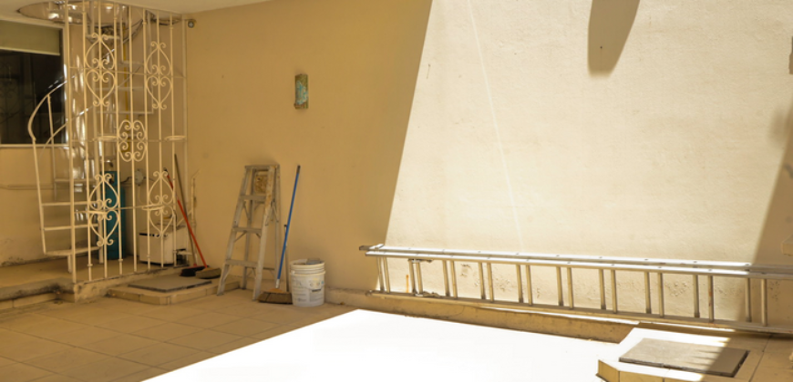 Excelente residencia en venta en Colonia La Paz, en el corazón de Puebla Capital!