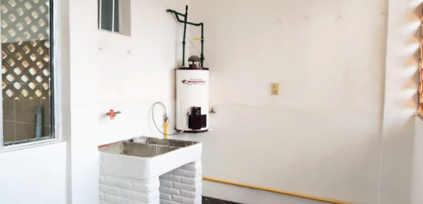 RENTO AMPLIO DEPARTAMENTO, 3 RECÁMARAS, COL. LIBERTAD