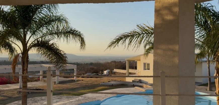 Quinta Panoramica en La Cima de Montaña con Vistas a Chapala, Cajititlán y Gdl