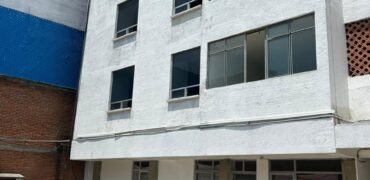 RENTO AMPLIO DEPARTAMENTO PLANTA BAJA DOS RECÁMARAS, COL. LIBERTAD