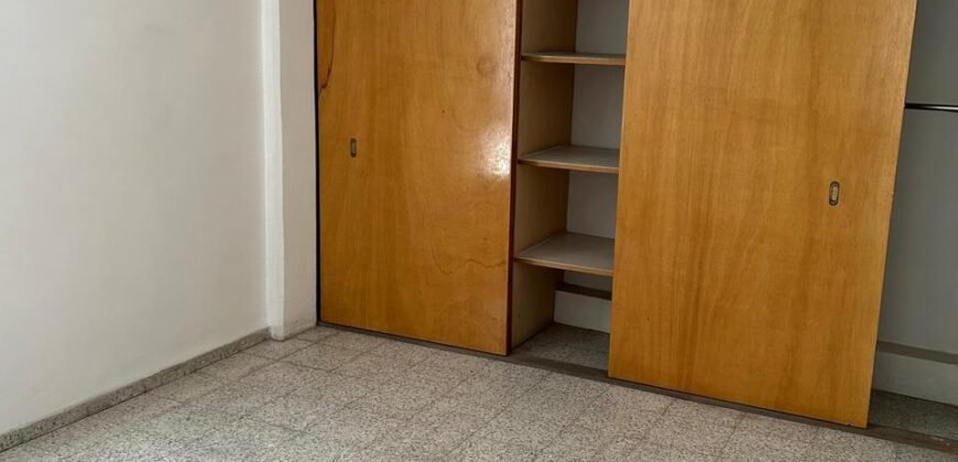 RENTO AMPLIO DEPARTAMENTO PLANTA BAJA DOS RECÁMARAS, COL. LIBERTAD