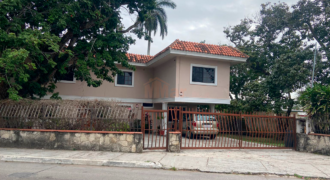 C-1466 / Casa en Venta en Colonia Altavista, Tampico, Tamps.