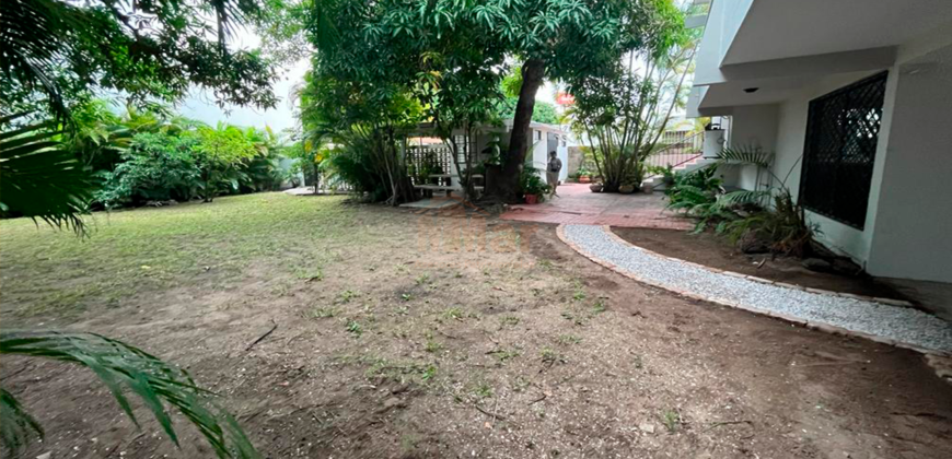 C-1513 / Casa en Venta en Colonia Unidad Nacional, Tampico, Tamps.
