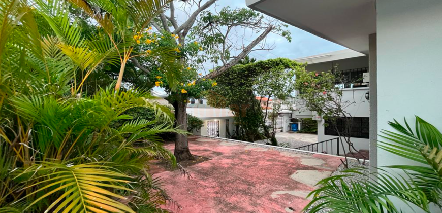 C-1513 / Casa en Venta en Colonia Unidad Nacional, Tampico, Tamps.