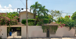 C-1513 / Casa en Venta en Colonia Unidad Nacional, Tampico, Tamps.