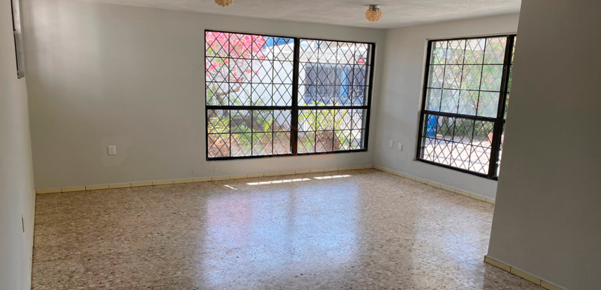 C-1513 / Casa en Venta en Colonia Unidad Nacional, Tampico, Tamps.