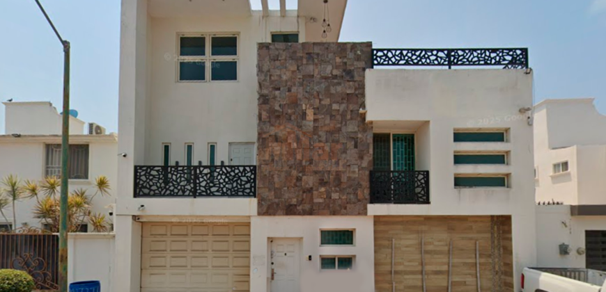 C-1619 / Casa en Venta en Fracc. 18 de Marzo, Cd. Madero, Tamps.