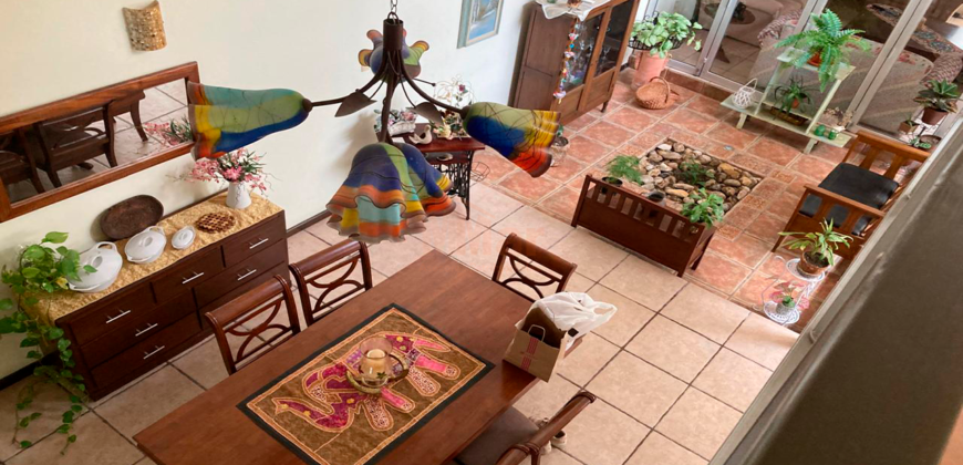 C-1621 / Casa en Venta en Fracc. Haciendas del Rul, Tampico, Tamps.