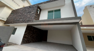 C-1652 / Casa en Venta en Colonia Árbol Grande, Cd. Madero, Tamps.