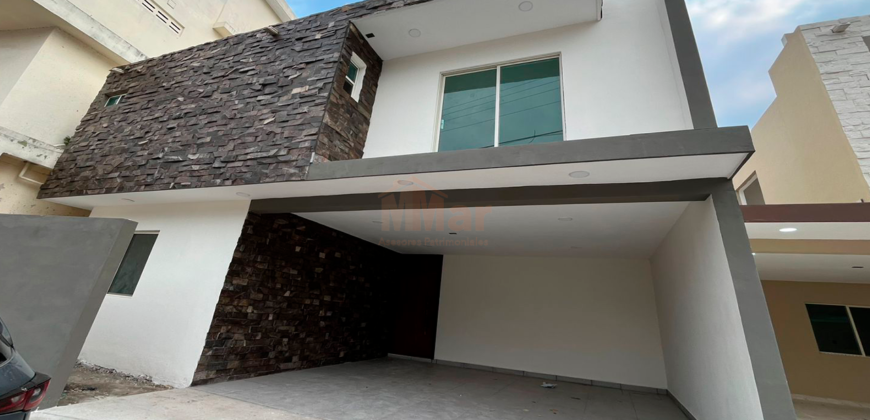C-1652 / Casa en Venta en Colonia Árbol Grande, Cd. Madero, Tamps.