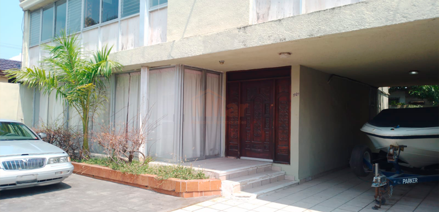 C-1670 / Casa en Venta en Colonia Petrolera, Tampico, Tamps.
