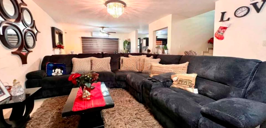 C-1673 / Casa en Venta en Colonia Unidad Nacional, Cd. Madero, Tamps.