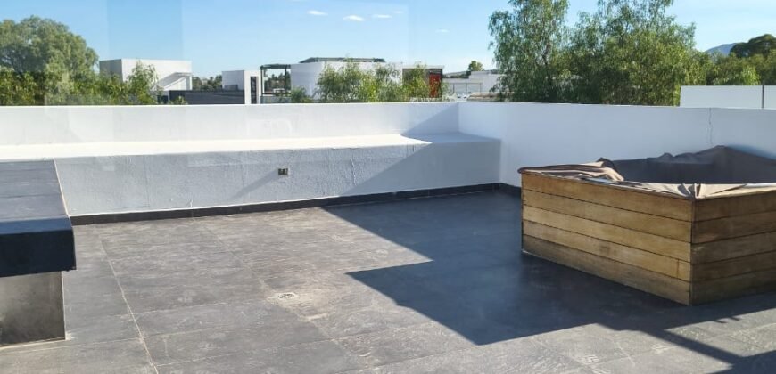 Preciosa Residencia en Venta al norponiente de Ags.